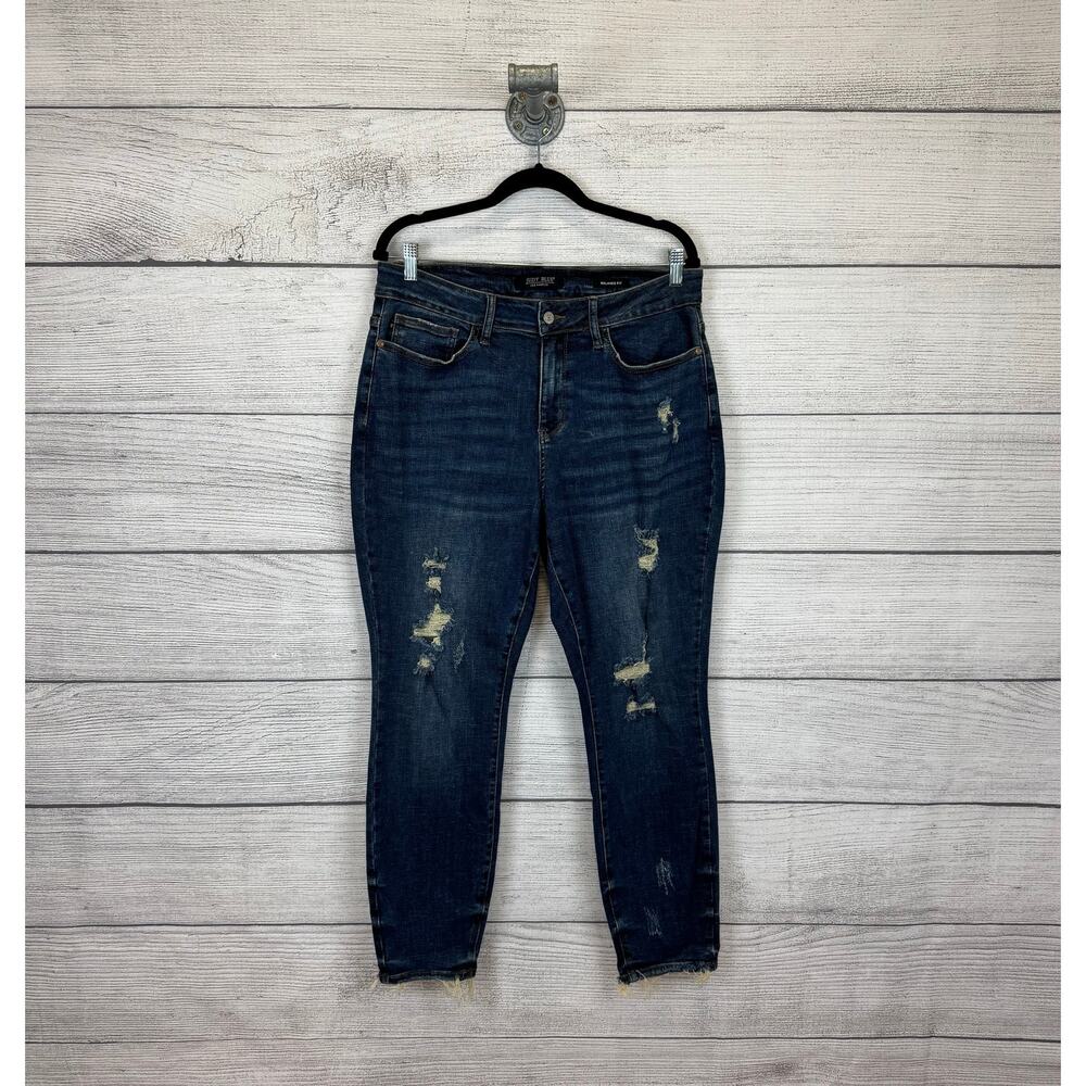 EUC Judy Blue Plus Size Dark Wash Distressed Relaxed Fit Jeans Size 14W